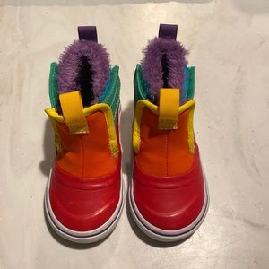 Toddler size 5 Vans boots